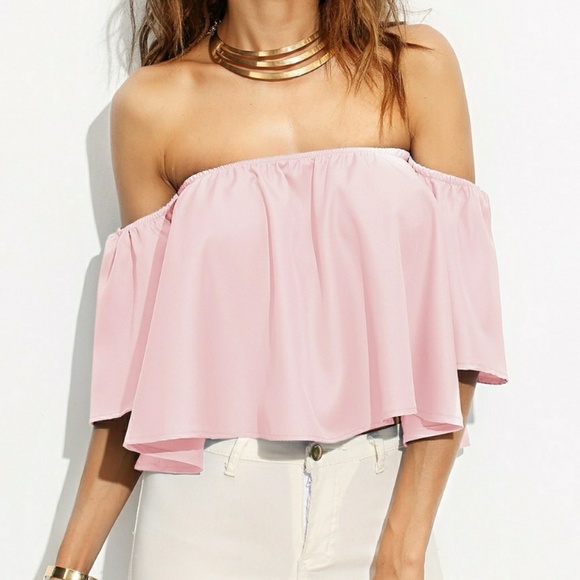 Unbranded Tops - 🎀🛍Off Shoulder Crop Top
